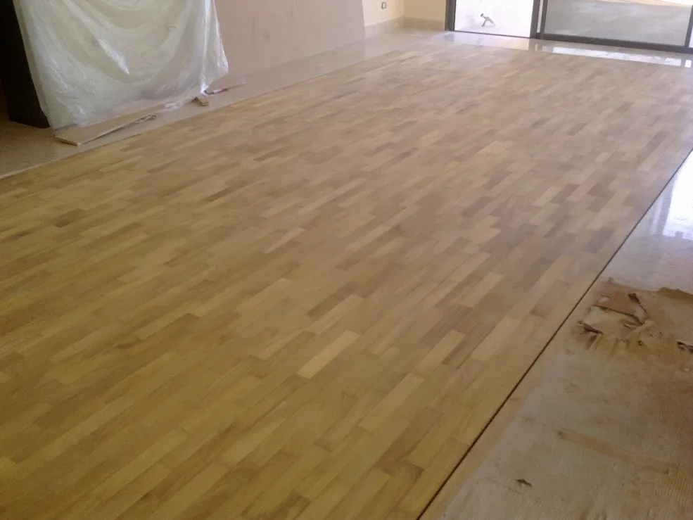 Teck Iroko 1 cm on false flooring HDF, photo 5