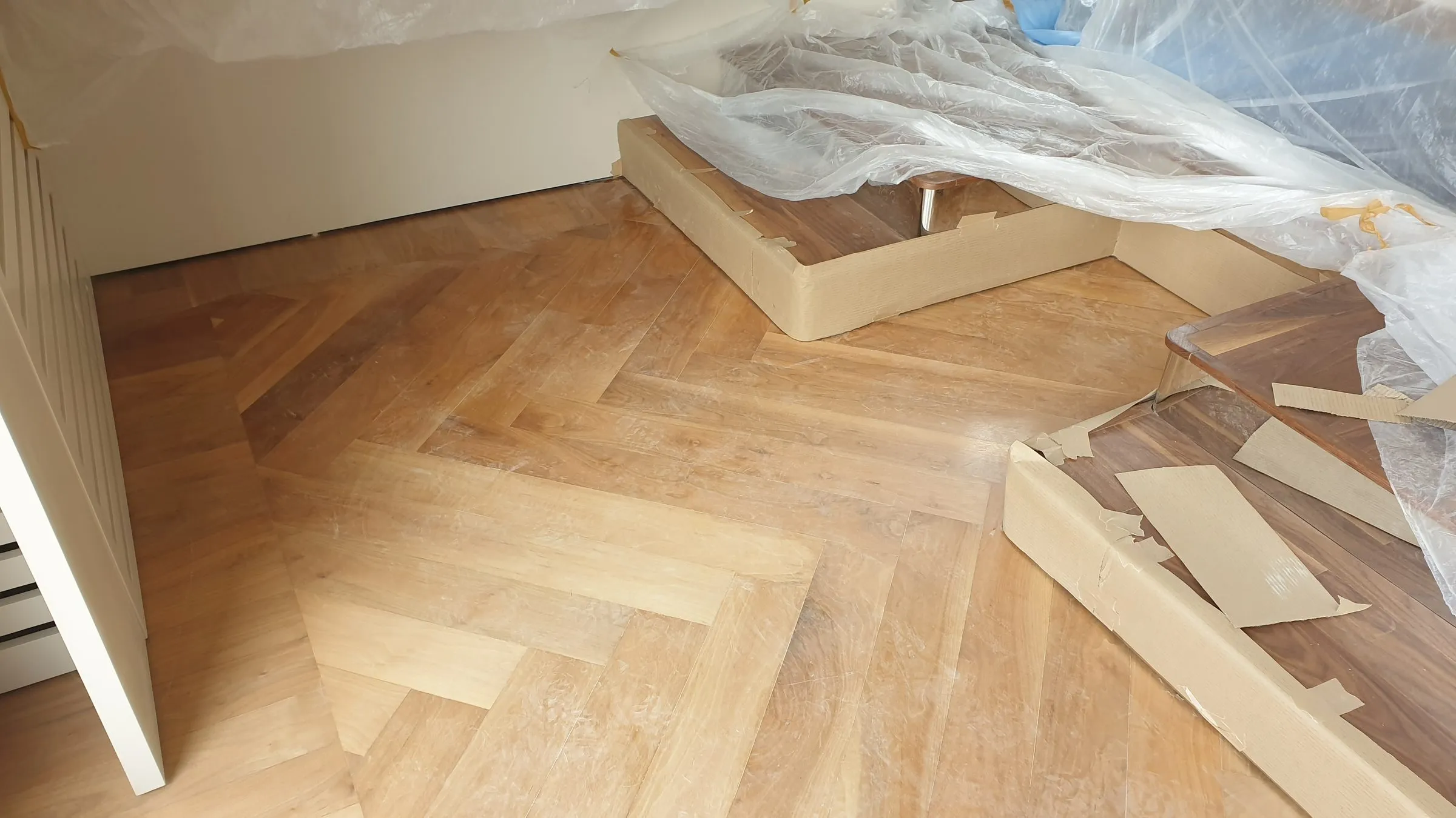 Walnut herringbone floor, photo 9